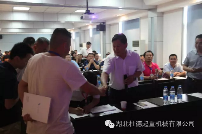 1465864237417279.png blob.png